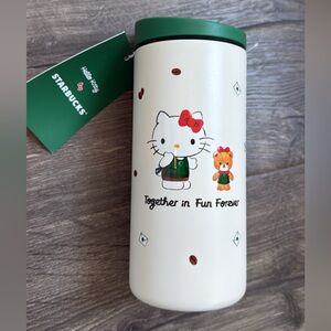 Starbucks hello kitty